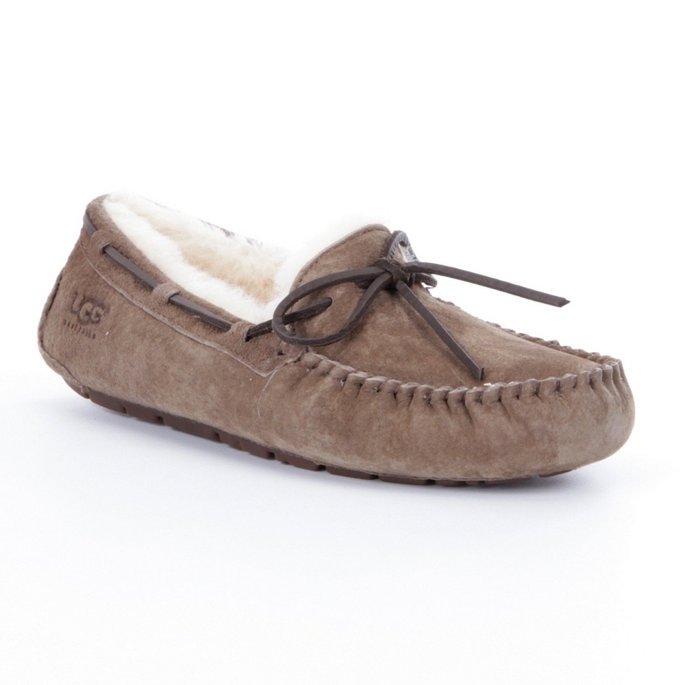 EUC Ugg Dakota Moccasin Slipper - 9